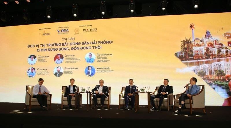 Hai sự kiện – một tầm nhìn chiến lược: M.Warrior khám phá Vinhomes Royal Island, từ vùng trỗi dậy đầu tư đến trung tâm giải trí đẳng cấp quốc tế.