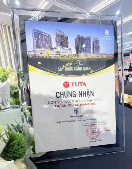 CHỨNG NHẬN ĐƠN VỊ PHÂN PHỐI CHÍNH THỨC DỰ ÁN ROYAL MANSION award