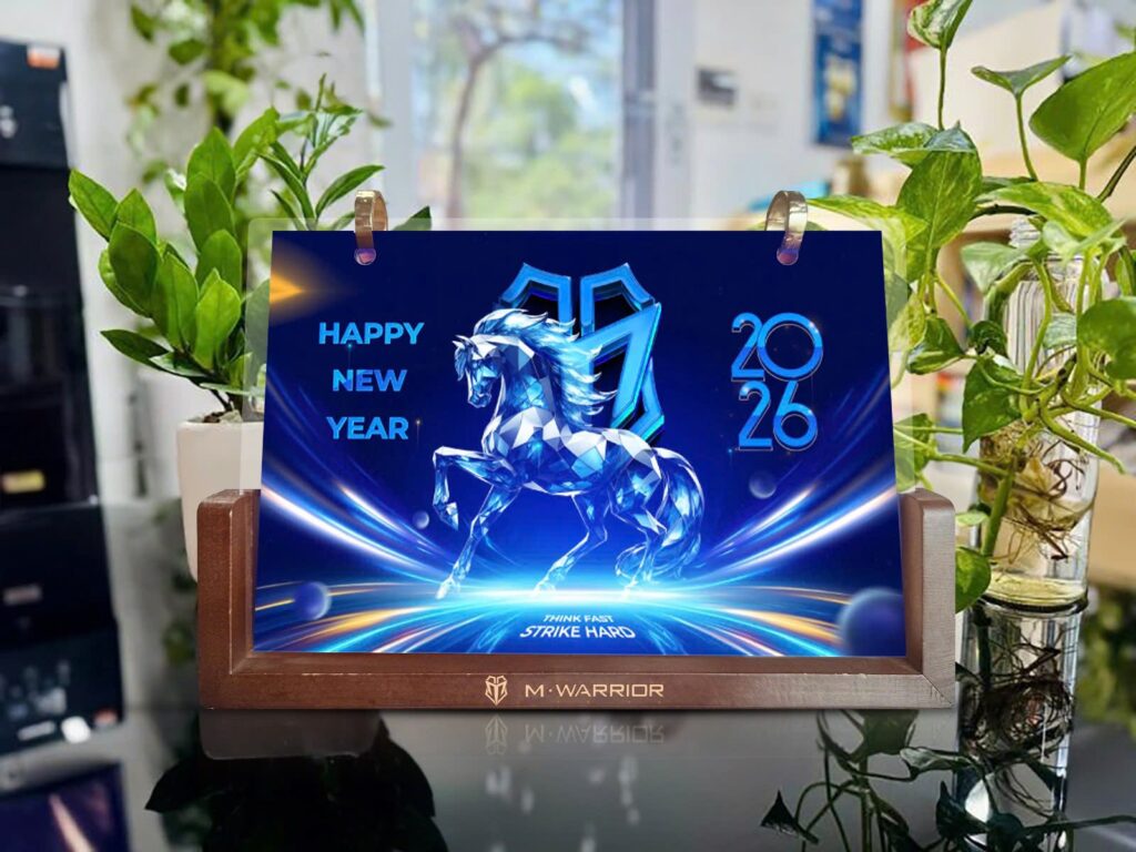 M.WARRIOR LỘ DIỆN BỘ LỊCH 2026: THINK FAST STRIKE HARD, TINH THẦN CHIẾN BINH TRONG NĂM MỚI